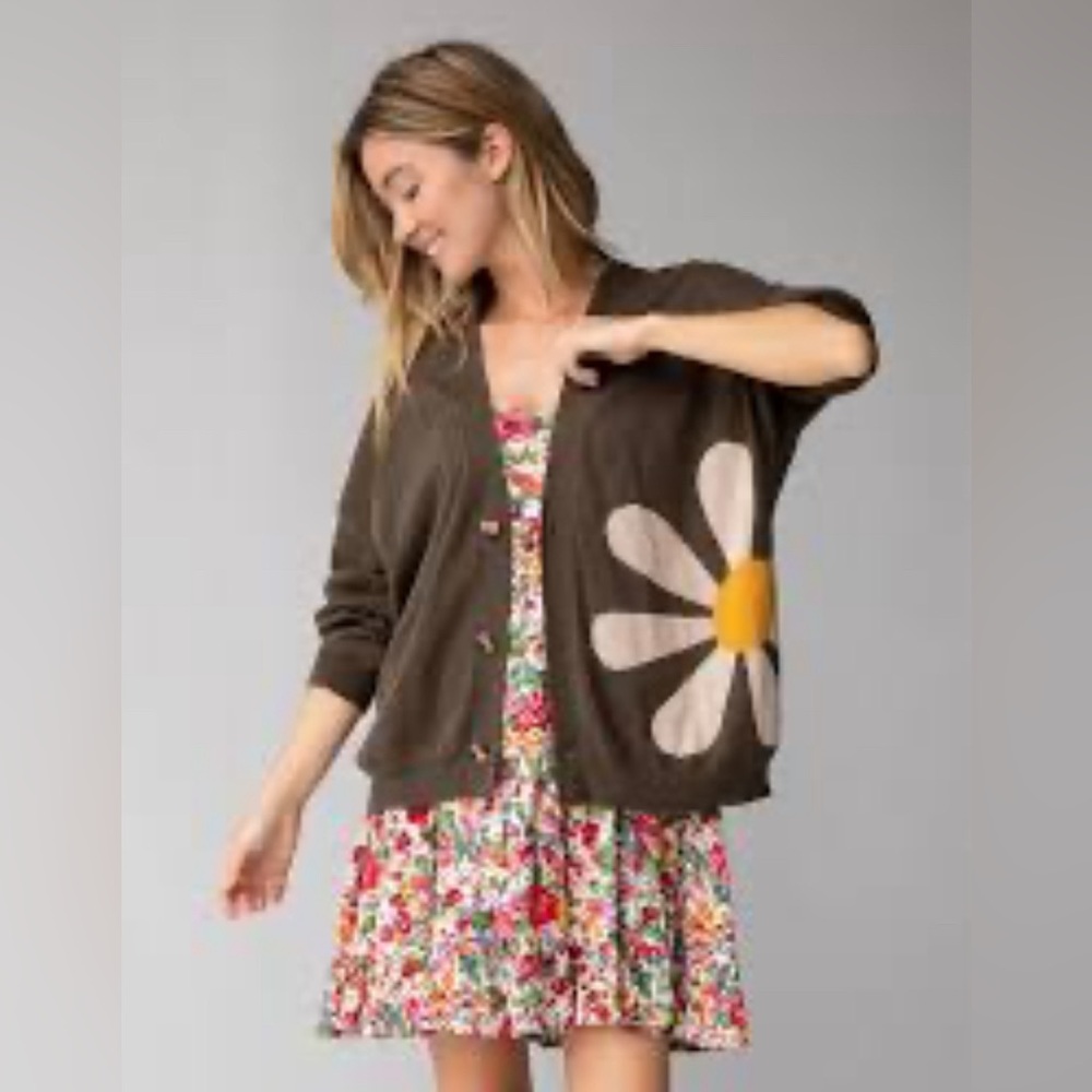 NATURAL LIFE Brown Cardigan with Daisy Design